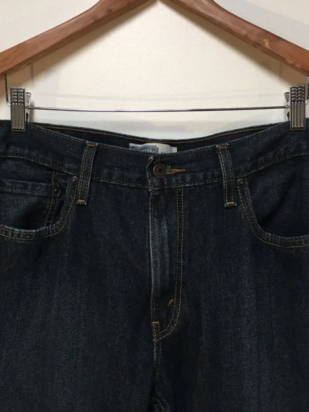 Signature Levi's Men 34x30 Jeans Bootcut Blue Dark Washed Denim 100% Cotton